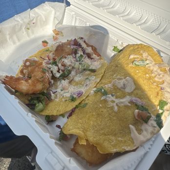 Mariscos El Submarino - Seafood Near Me - Jackson Heights, New York Mariscos El Submarino - Seafood Near Me - Jackson Heights, New York