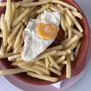 Legenda Medieval - Cafes Near Me - Tomar, 14