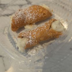 WhatSub Sub Shop - Fort Lauderdale - Cannoli yum