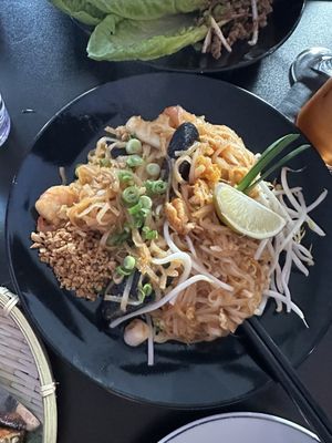 Nua Thai Restaurant and Bar by null