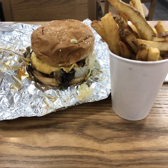Five Guys - Bacon Cheeseburger regular! - Burgers Near Me - Arroyo Grande, California Five Guys - Bacon Cheeseburger regular! - Burgers Near Me - Arroyo Grande, California