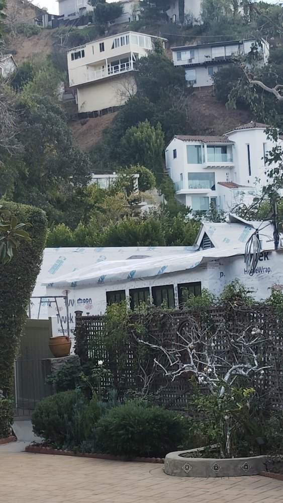 Slide of Hbm Roofing