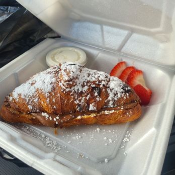 Pizza Amanti - A large buttery croissant w/nutella warmed to order +served with strawberries +whipped cream! Simple but amazingly executed! - Pizza Near Me - Chesapeake, Virginia Pizza Amanti - A large buttery croissant w/nutella warmed to order +served with strawberries +whipped cream! Simple but amazingly executed! - Pizza Near Me - Chesapeake, Virginia