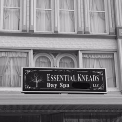 Essential Kneads Salon & Spa