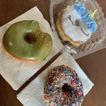 Rainbow Donuts - Bakeries Near Me - Berkeley, California