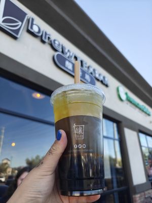 BREW TEA BAR by null