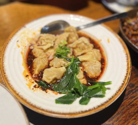 Mountain House Flushing 川山甲 by null