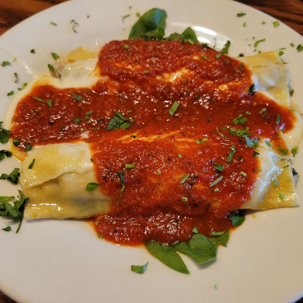 Palazzo's - Chicken Cannelloni - Italian Near Me - Houston, Texas Palazzo's - Chicken Cannelloni - Italian Near Me - Houston, Texas