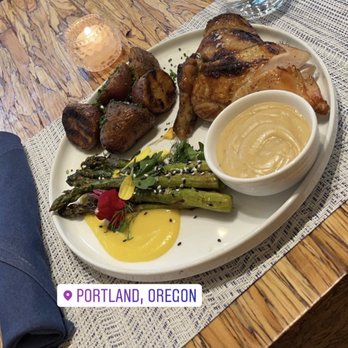 Mama Bird - Chef's Plate - Chicken Shop Near Me - Portland, Oregon