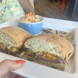 Horseradish Roast Beef & Cheddar