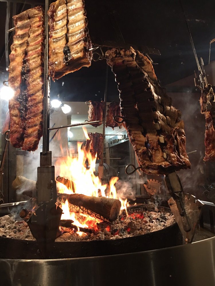 EL TREBOL Bartolomé Mitre 298, Tandil, Argentina Bars Restaurant