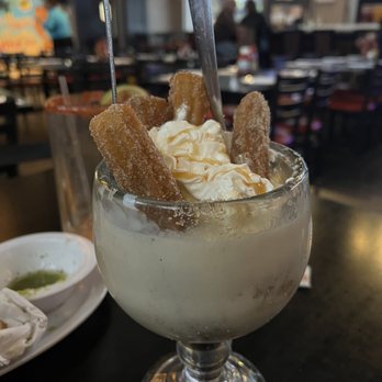 El Nuevo Vallarta - Churros with Icecream - Mexican Near Me - Berwyn, Illinois El Nuevo Vallarta - Churros with Icecream - Mexican Near Me - Berwyn, Illinois