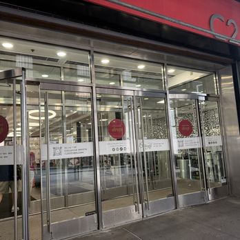 Century 21 NYC - One of the entrances - Department Stores Near Me - New York, New York Century 21 NYC - One of the entrances - Department Stores Near Me - New York, New York