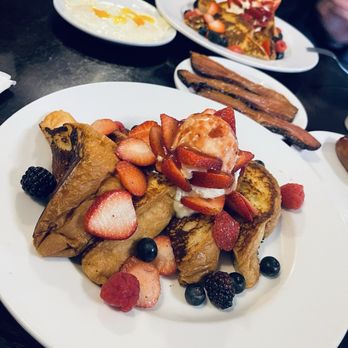 Berry Sweet Kitchen - Berry French Toast. Side of Bacon. Side of eggs. - Cafes Near Me - Minneapolis, Minnesota