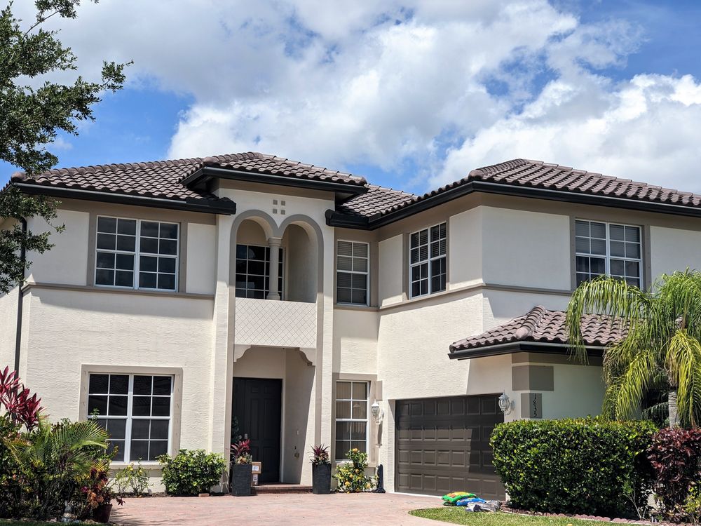 Slide of Expert Roofing Services