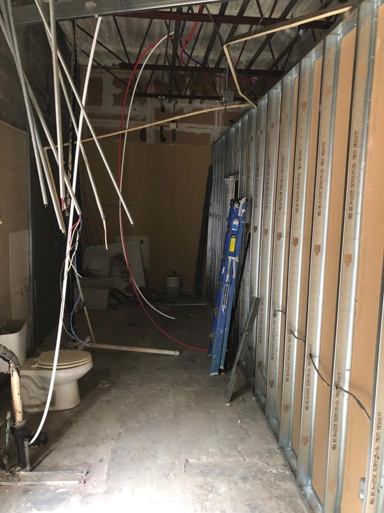 Slide of H & R Pro Builders