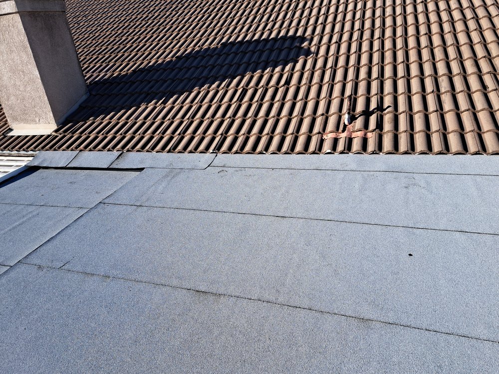 Slide of A V O Handyman Services