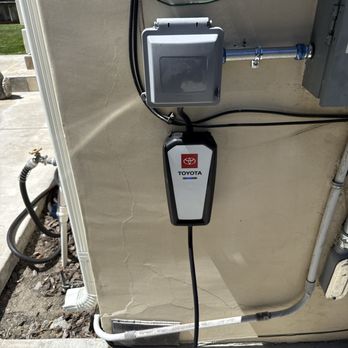 Zoetic Electric - EV charger - Electricians Near Me Zoetic Electric - EV charger - Electricians Near Me