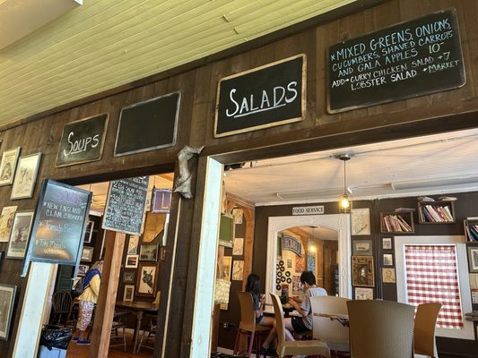 Lunch Bar Harbor by null