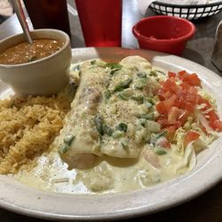 Guadalajara Mexican Restaurant - Creamy Chicken Enchilads