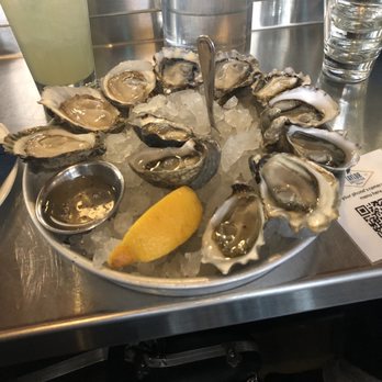 Taylor Shellfish Farms - Oyster sampler - Seafood Near Me - Seattle, Washington Taylor Shellfish Farms - Oyster sampler - Seafood Near Me - Seattle, Washington