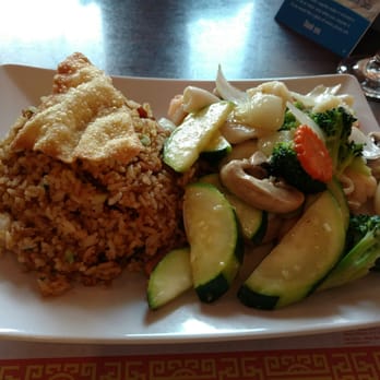 Ho - Wah - Seafood delight with fried rice - Chinese Near Me - Marina, California Ho - Wah - Seafood delight with fried rice - Chinese Near Me - Marina, California