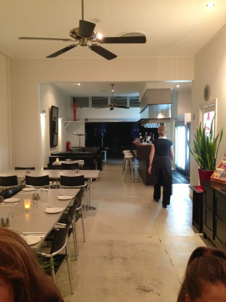 BLACK COCKATOO CAFE Updated September 2024 4 Gympie Rd, Tin Can Bay