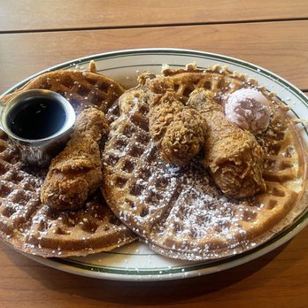 Fixins Soul Kitchen - 2 Piece N Waffle - Soul Food Near Me - Los Angeles, California Fixins Soul Kitchen - 2 Piece N Waffle - Soul Food Near Me - Los Angeles, California