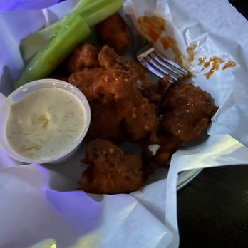 Rocco's Tavern - Wings - Pizza Near Me - Los Angeles, California Rocco's Tavern - Wings - Pizza Near Me - Los Angeles, California