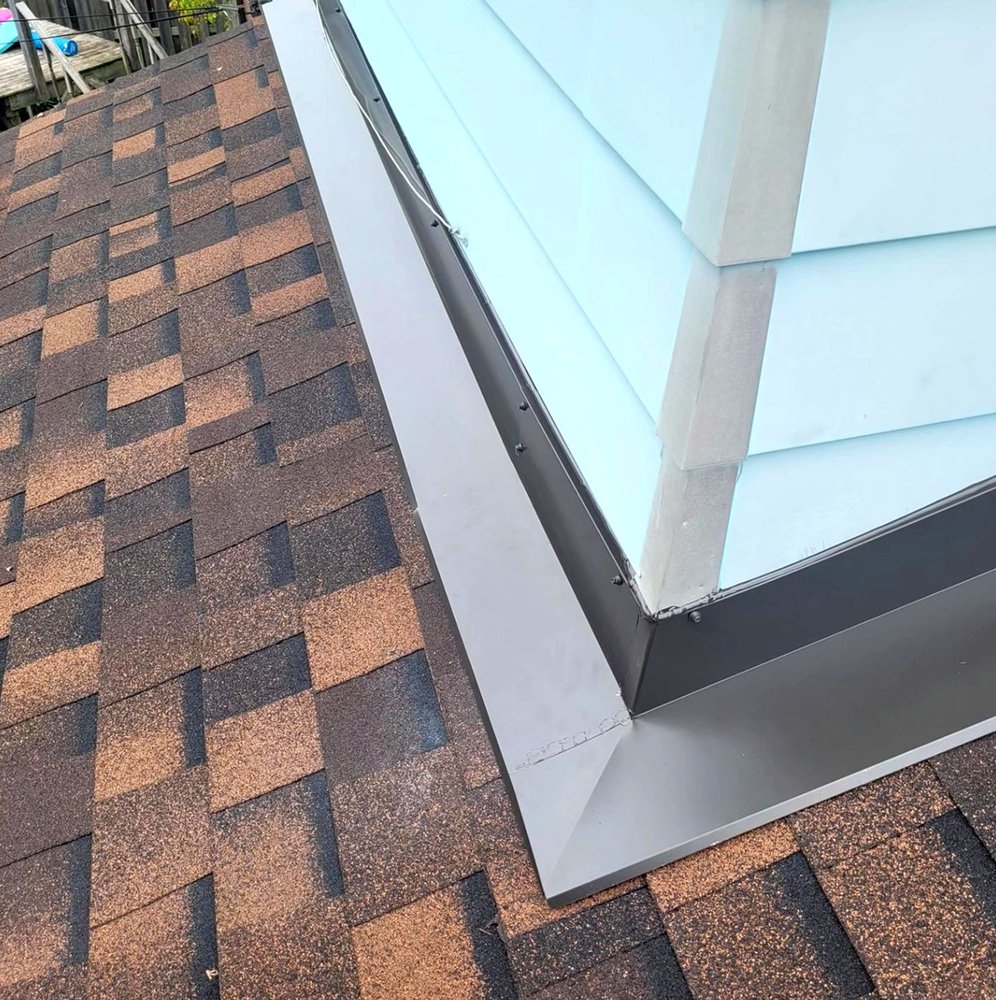 Slide of Robla Roofing