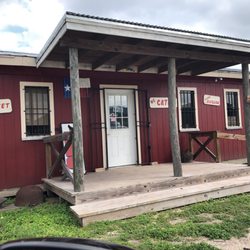 Rollies BBQ - Look for a little red building. Blink and you'll miss it.
