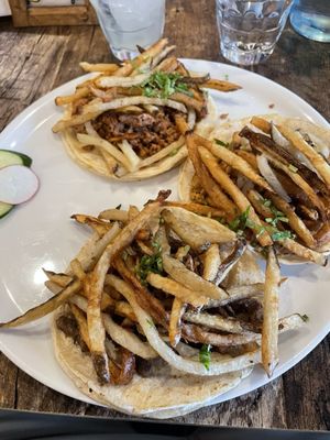 Tacos Victor Crescent by null