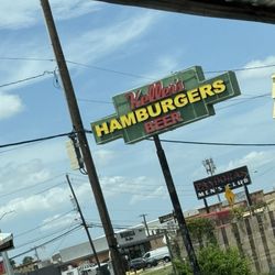 Keller's Drive-In - Very vintage sign.