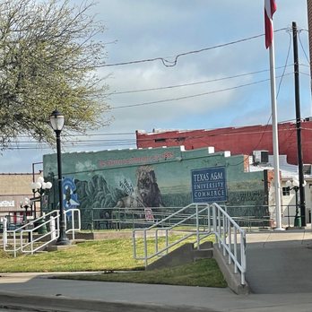 Commerce Square - One side of the park view - Landmarks & Historical Buildings Near Me - Commerce, Texas Commerce Square - One side of the park view - Landmarks & Historical Buildings Near Me - Commerce, Texas