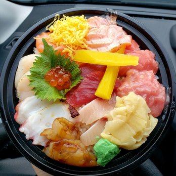 Sushi Hana - Chirashi || IG: @misspiggyeats - Sushi Bars Near Me - Bloomfield Hills, Michigan Sushi Hana - Chirashi || IG: @misspiggyeats - Sushi Bars Near Me - Bloomfield Hills, Michigan