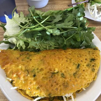 Pho Sam - Banh Xeo - slice it up and wrap it with lettuce.  A savory crepe within a crepe. (4 stars) - Vietnamese Near Me - San Ramon, California