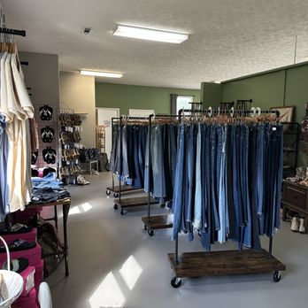 Thrift & Flea Boutique - Used, Vintage & Consignment Near Me - Mountain Home, Arkansas Thrift & Flea Boutique - Used, Vintage & Consignment Near Me - Mountain Home, Arkansas