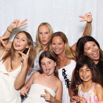 Back Bay Photobooth - Photo Booth Rentals Near Me