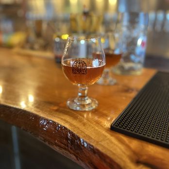 Bushel & Bee Taproom - Song of the Elders cider. - Cideries Near Me - Leavenworth, Washington Bushel & Bee Taproom - Song of the Elders cider. - Cideries Near Me - Leavenworth, Washington