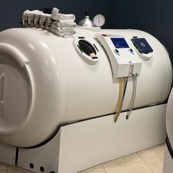 OxygenWell - HBOT chamber
