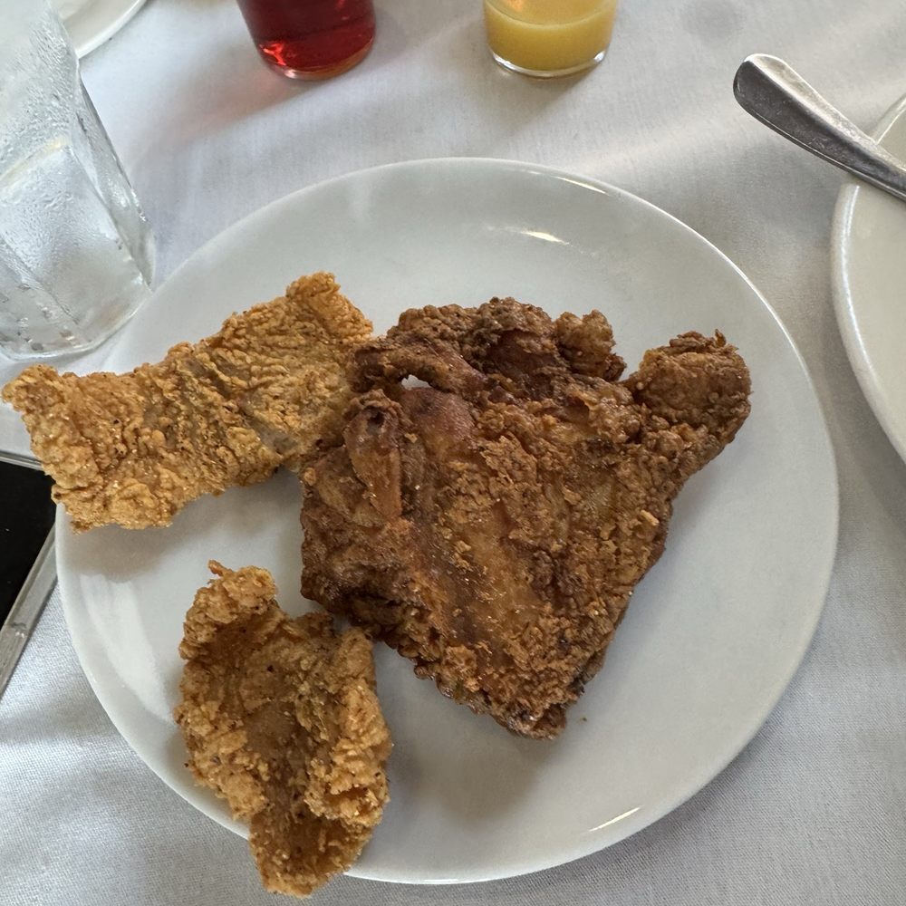 Fried catfish and fried chicken (Sunday brunch) Fried catfish and fried chicken (Sunday brunch)