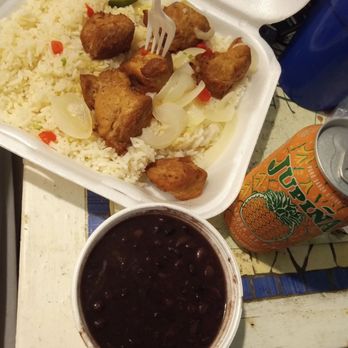 A Three Palms Cuban Restaurant - Delicious sauteed pork with onions and Black beans with White rice, this was so delicious, this was free of charge - Cuban Near Me - North Miami, Florida