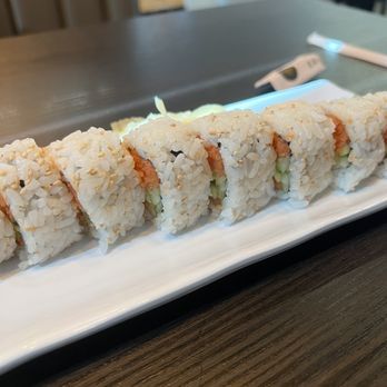 Silverlake Ramen - Spicy Tuna Cut Roll - Ramen Near Me - South Pasadena, California