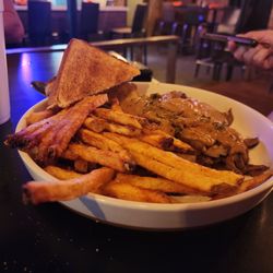 Cherokee Street Grill - Chopped sirloin dinner