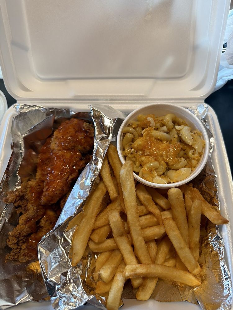 Mo Wingz Logo