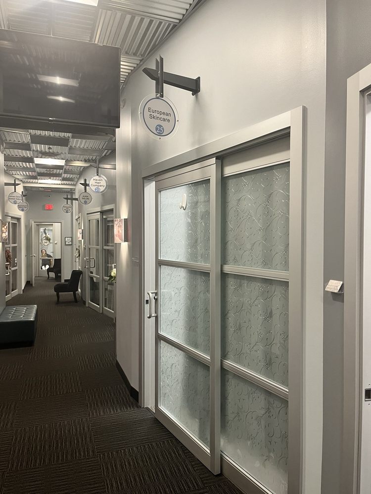 SOLA SALONS Updated May 2024 676 Nassau Park Blvd, Princeton, New Jersey Hair Salons