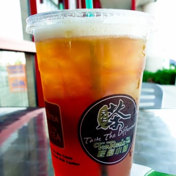 Green Shaker - These few days been very hot here.. But the iced black tea here really helped cool me off - Bubble Tea Near Me - Walnut, California