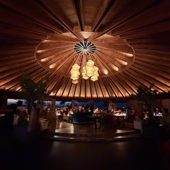 The Birdcage - Entrance - Lounges Near Me - Wailea, Hawaii