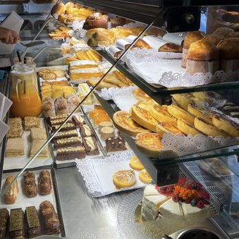 Confeitaria Nacional - Bakeries Near Me - Lisbon, 11 Confeitaria Nacional - Bakeries Near Me - Lisbon, 11