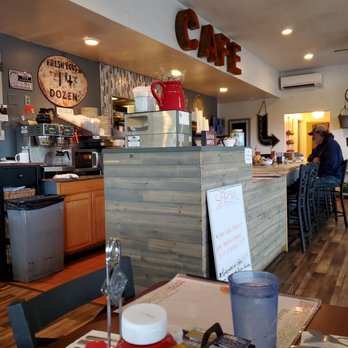 Mandy's Breakfast House - Entry counter area - Breakfast & Brunch Near Me - Sonora, California